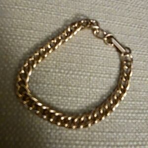 Vintage Gold Tone Curb Link Chain Bracelet Barrel Clasp Metal No Stone
